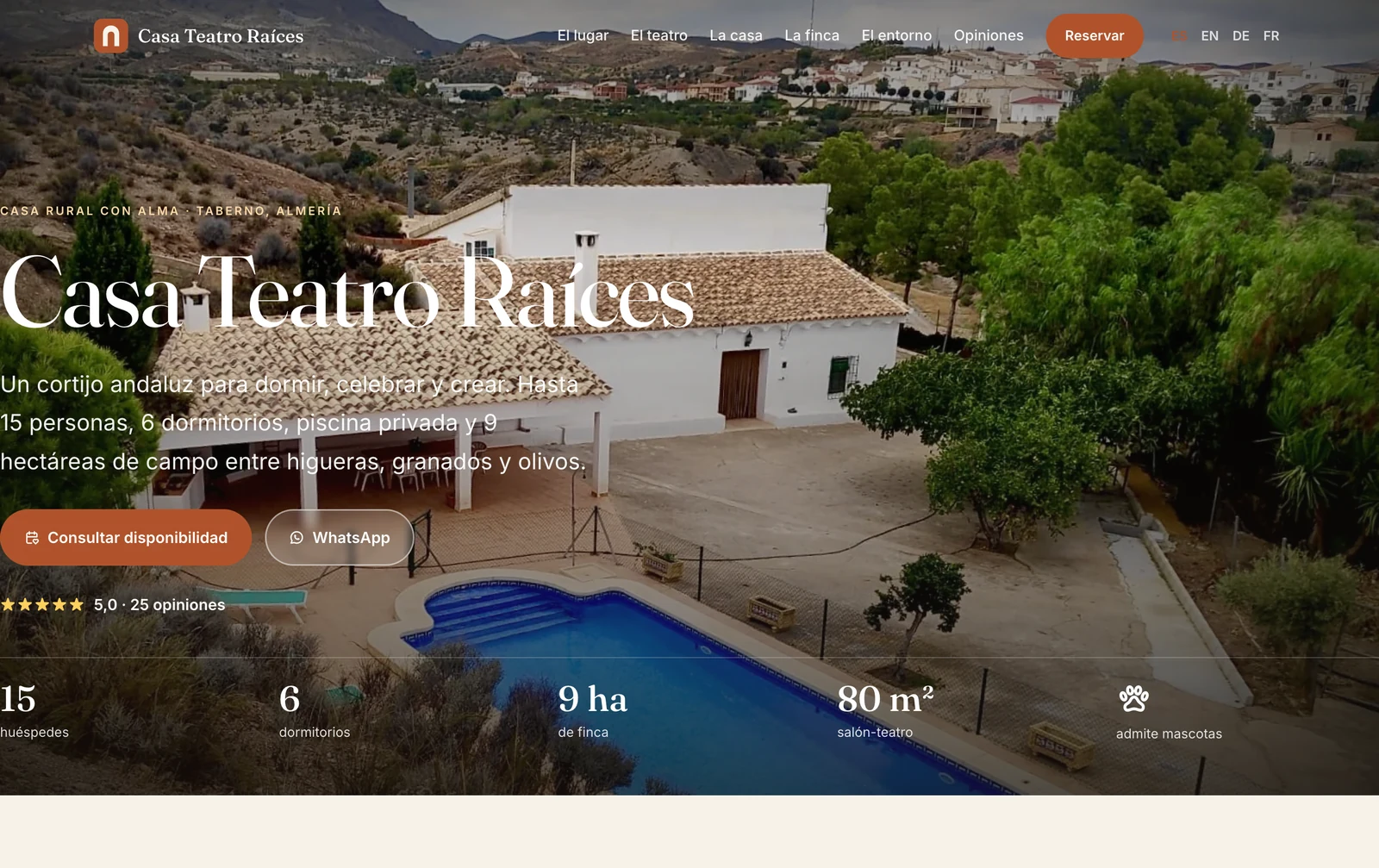Web nueva de Casa Teatro Raíces: hero editorial, cuatro idiomas, reservas y reseñas